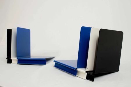 Porte-étiquettes et serre-livres à gauche